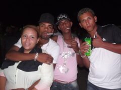 Oktober 10 Anos
